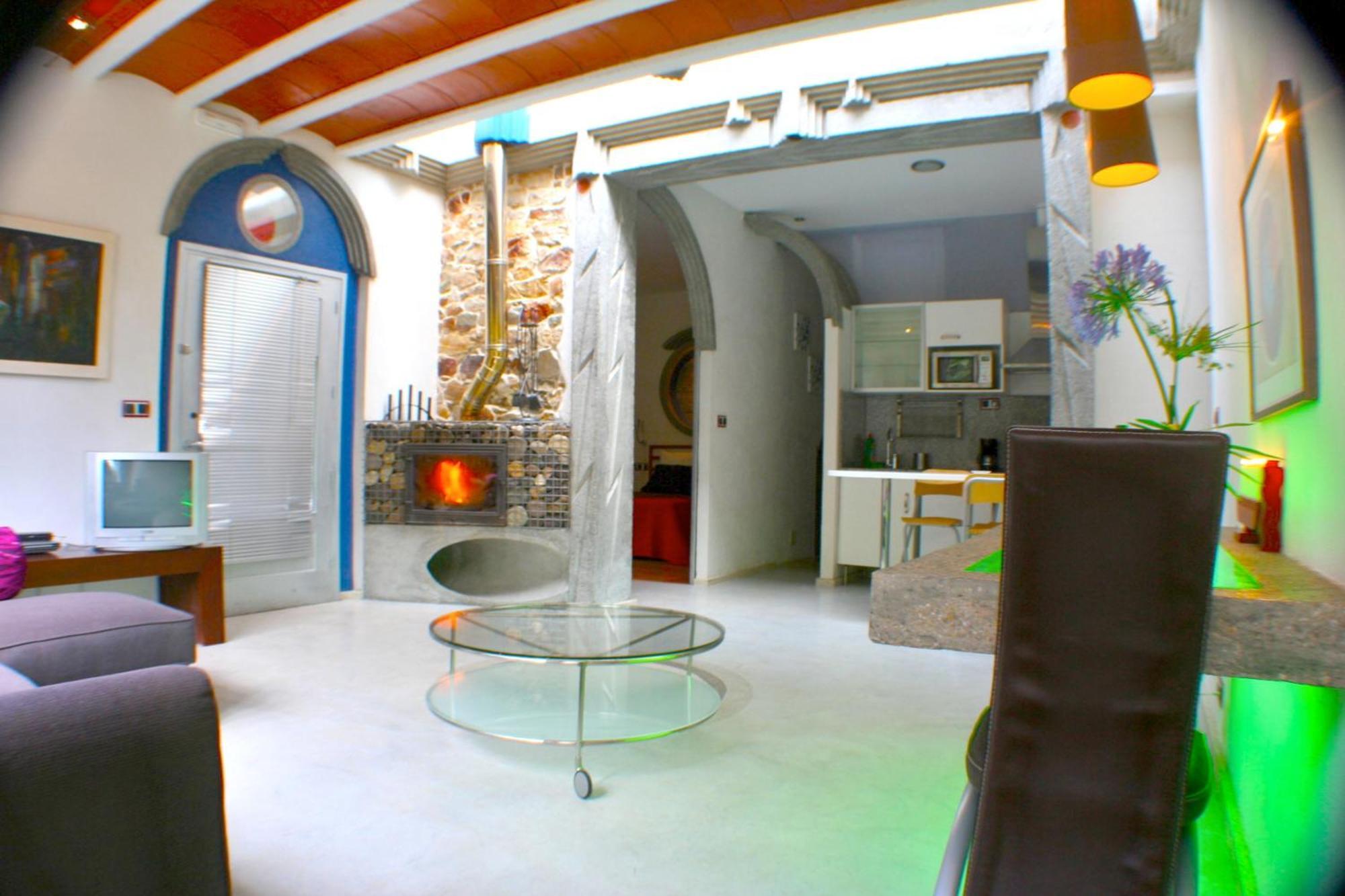 Zentral Club Apartamento Proton-Jacuzzi Belmonte De Miranda Zimmer foto